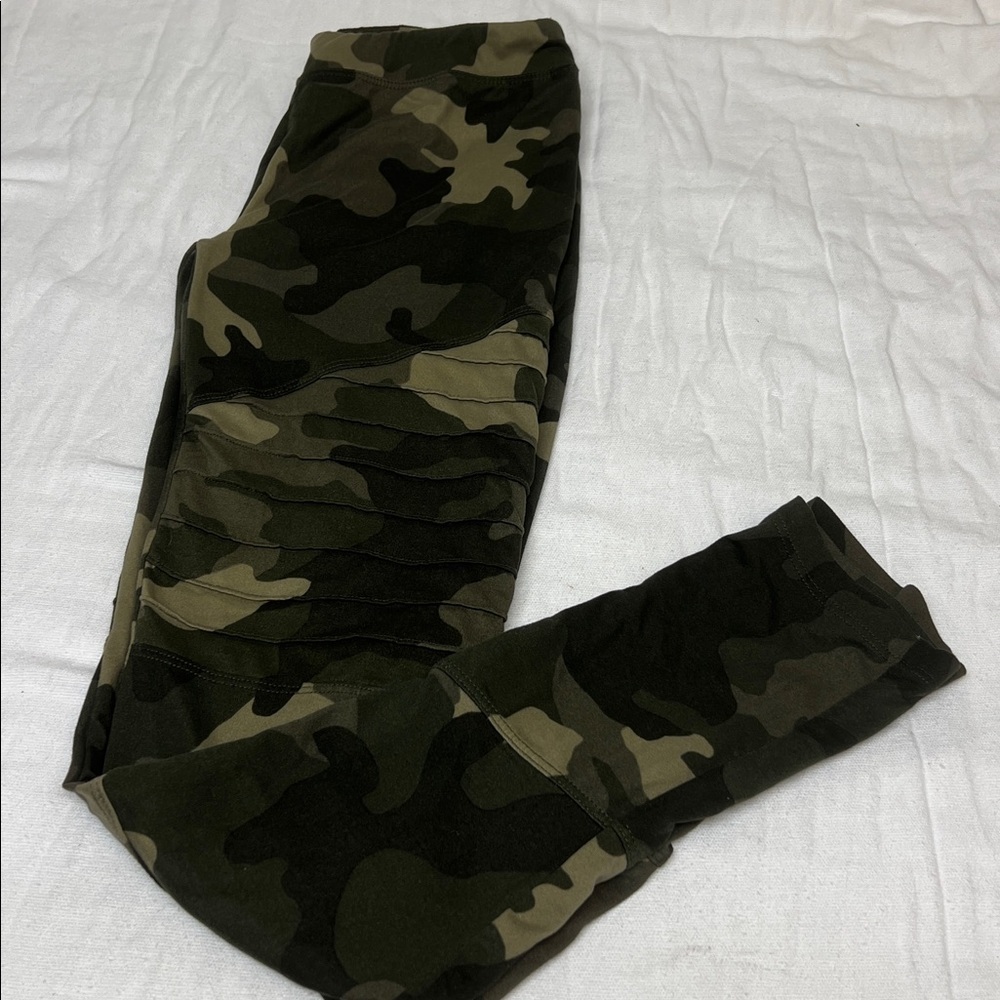 Pink Rose Textured  Camo Leggings Sz S